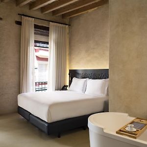 Kamer "Grand Deluxe" met een King Size Bed
